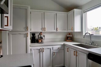 820 Cady Rd, Unit A305 in Everett, WA - Building Photo - Building Photo