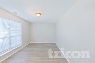 608 Canyon Pl in Desoto, TX - Foto de edificio - Building Photo