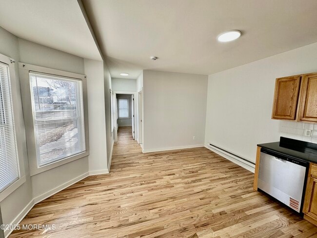 1004 Fifth Ave in Asbury Park, NJ - Building Photo - Building Photo