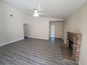 1308 Fernview Dr in Modesto, CA - Building Photo - Building Photo