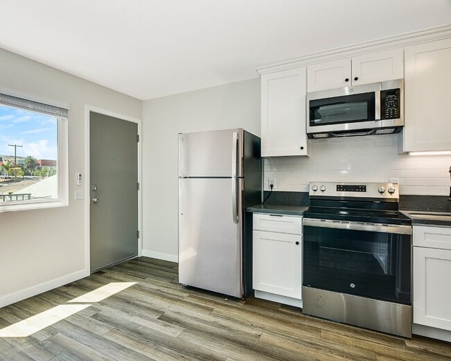 4218 46th St, Unit 2