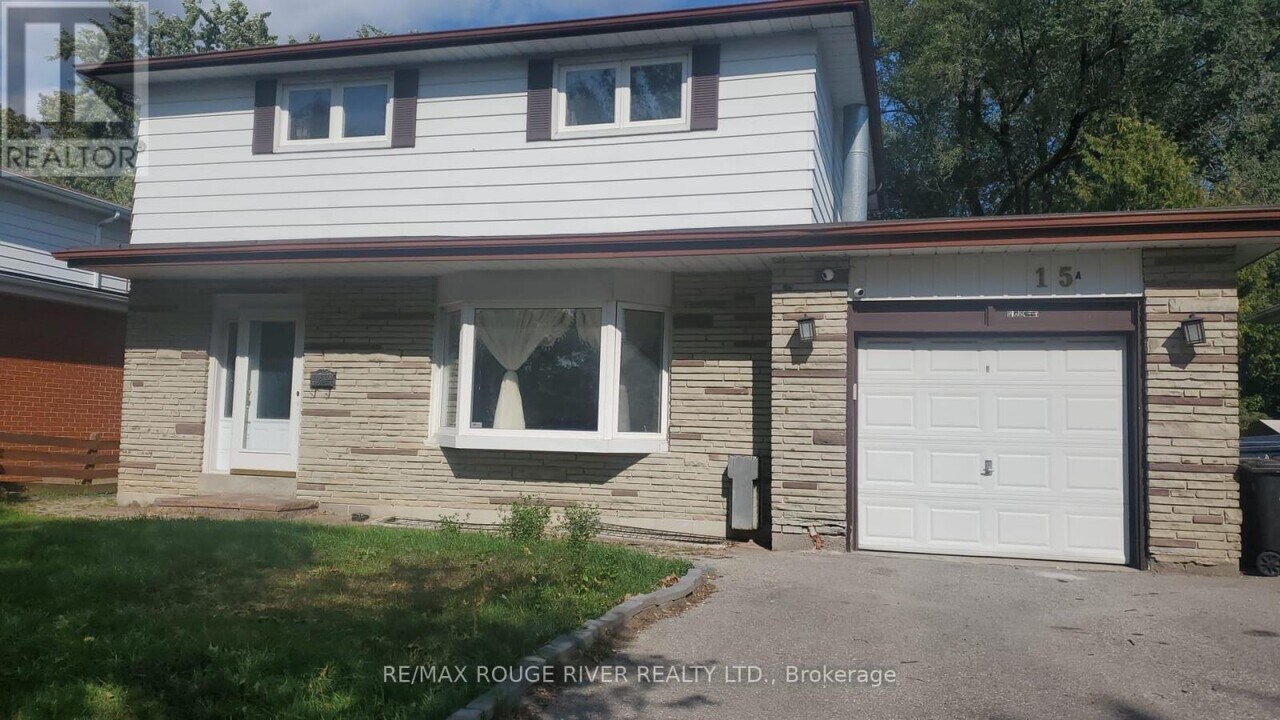 15 Berkham Rd in Toronto, ON - Building Photo