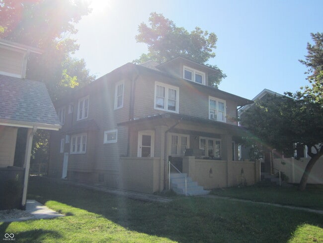 property at 3211 N Park Ave
