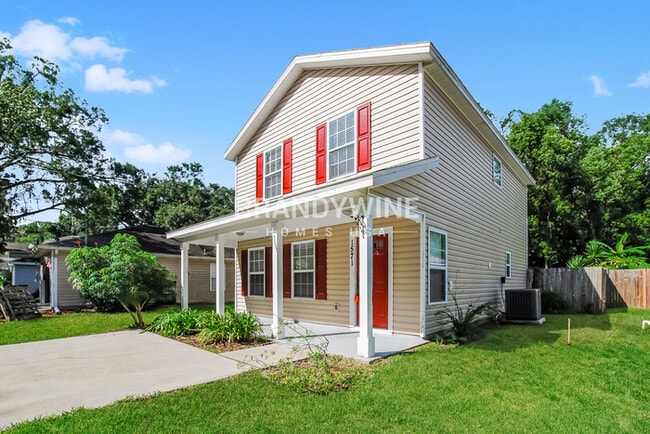 1571 N Whitney St in St. Augustine, FL - Building Photo - Building Photo