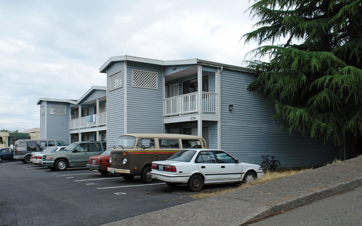 1024 Prospect Ave NE in Olympia, WA - Building Photo