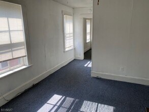 98 Arch St-Unit -4 in Butler, NJ - Building Photo - Building Photo