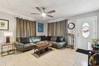 4129 36th Ave N in St. Petersburg, FL - Building Photo - Building Photo