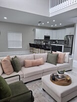 4624 Cumbrian Lakes Dr in Kissimmee, FL - Building Photo