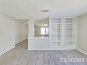 6714 Barton Rock Ln in San Antonio, TX - Building Photo - Building Photo