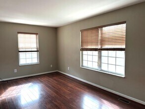 3456 Burbank Dr in Ann Arbor, MI - Building Photo - Building Photo