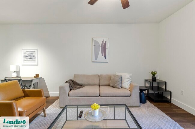 7373 Valley View Ln in Dallas, TX - Building Photo - Building Photo