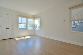 421 28th St in Manhattan Beach, CA - Building Photo - Building Photo