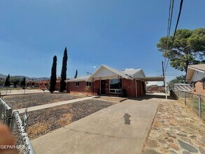 4981 Winthrop Dr in El Paso, TX - Building Photo - Building Photo