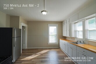 750 Myrtle St NW in Grand Rapids, MI - Building Photo - Building Photo