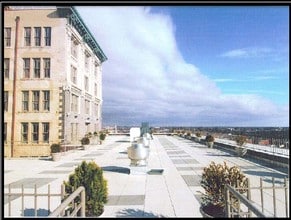 Broad Street Bank Apartments in Trenton, NJ - Building Photo - Building Photo