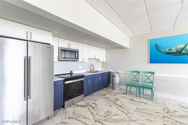 property at 5 Bluebill Ave