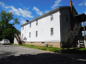 102 Chester St in Carneys Point, NJ - Building Photo - Building Photo