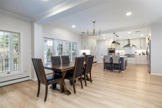 2424 Lakeside Dr in Baldwin, NY - Building Photo - Building Photo