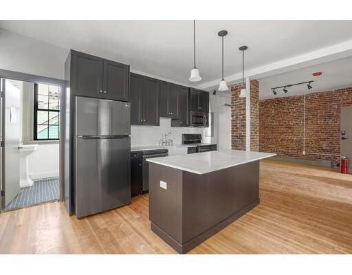 109 Webster Ave in Cambridge, MA - Building Photo