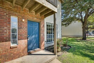 1824 River Crossing Cir in Austin, TX - Building Photo
