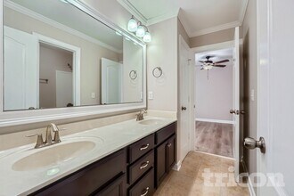 1104 Brough Hall Dr in Waxhaw, NC - Foto de edificio - Building Photo