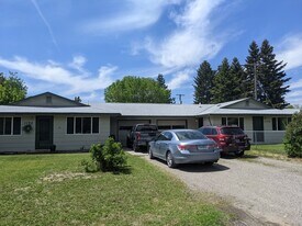 1134 9th Ave W, Unit 1126 in Columbia Falls, MT - Building Photo