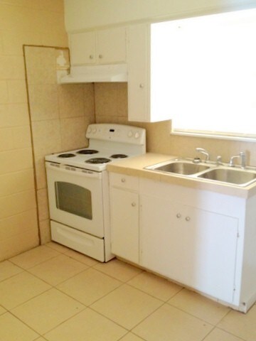 305 W Main St-Unit -8 in Whitehouse, TX - Building Photo - Building Photo