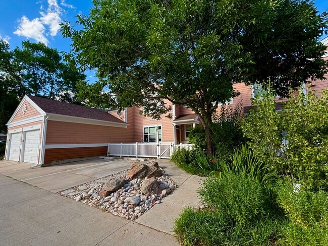 property at 2115 Grays Peak Dr