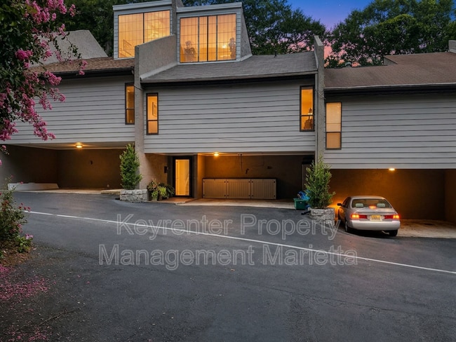 property at 510 E Ponce de Leon Ave