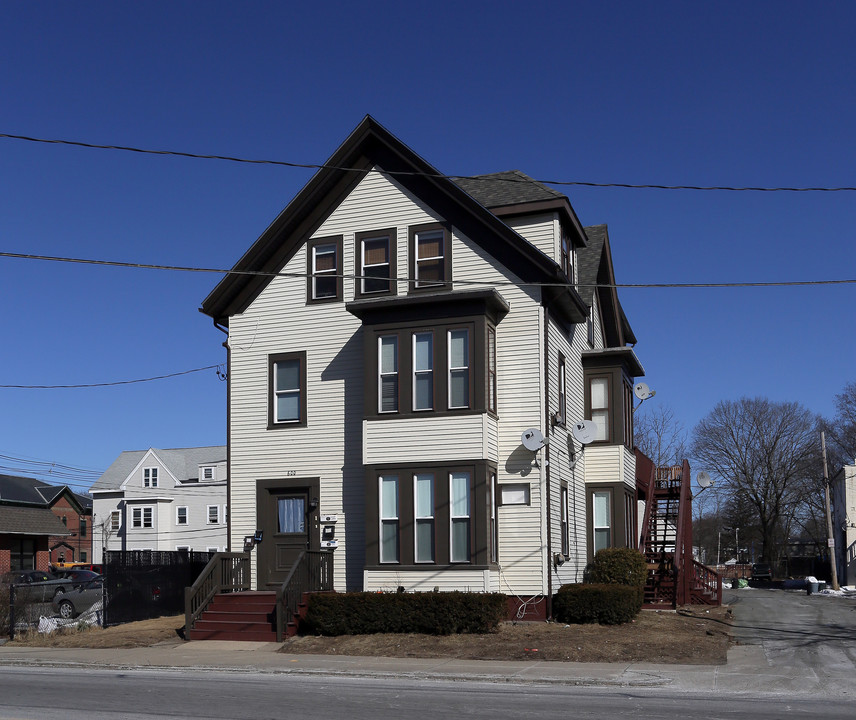 600 Main St in Brockton, MA - Building Photo