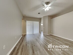 4330 Marchmont Blvd in Land O Lakes, FL - Building Photo - Building Photo