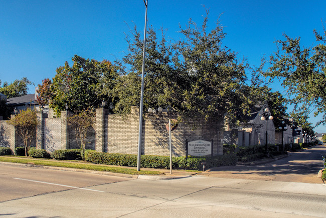 Marlborough Square Townhomes in Houston, TX - Building Photo - Building Photo