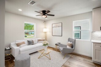 3923 Alsace St in Houston, TX - Building Photo - Building Photo