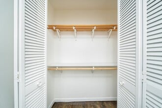 130 Bloomfield St in Hoboken, NJ - Building Photo - Building Photo