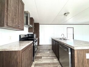 16206 Wood Dr in Channelview, TX - Building Photo - Building Photo