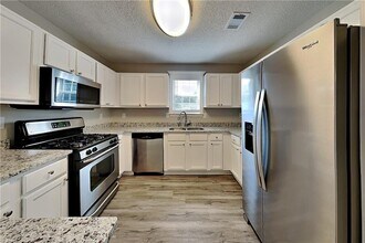 71 Farm St in Hiram, GA - Building Photo - Building Photo