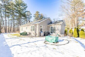 3 Granbrook Park Rd in East Granby, CT - Building Photo - Building Photo