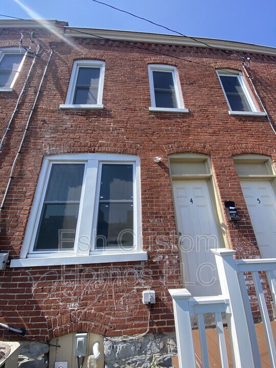 538 N Queen St in Lancaster, PA - Building Photo