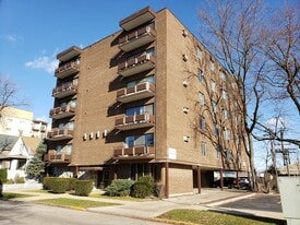 336 Lathrop Ave in Forest Park, IL - Building Photo