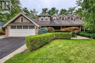 282 Gatestone Ave in Oakville, ON - Building Photo