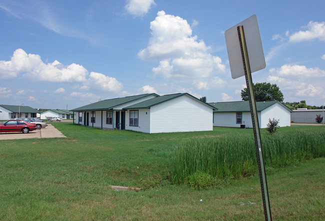 Windsor Village Apartments in Shreveport, LA - Foto de edificio - Building Photo