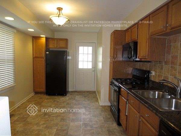 16817 91st Ave in Orland Hills, IL - Building Photo - Building Photo