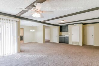 44015 Andale Ave in Lancaster, CA - Building Photo - Building Photo