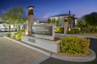 The Place at Sonoran Trails in Phoenix, AZ - Foto de edificio - Building Photo