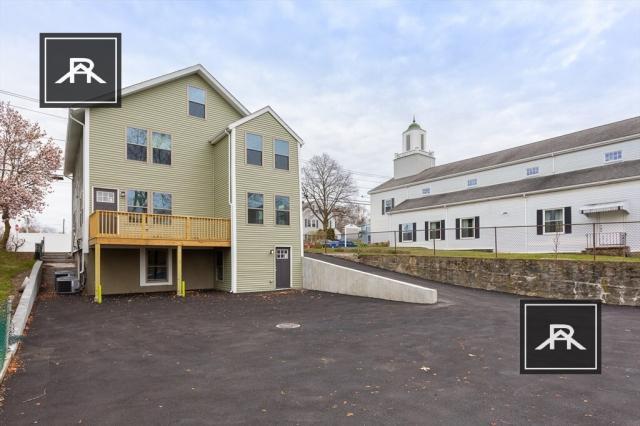 476 Fulton St in Medford, MA - Building Photo - Building Photo