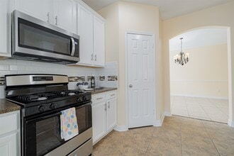 8510 Brighton Lake Ln in Houston, TX - Building Photo - Building Photo