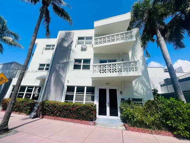 524 Washington Ave in Miami Beach, FL - Building Photo - Building Photo