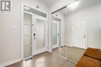 606 Geranium Walk in Ottawa, ON - Building Photo - Building Photo