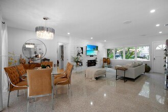 1523 Blue Rd in Coral Gables, FL - Building Photo - Building Photo