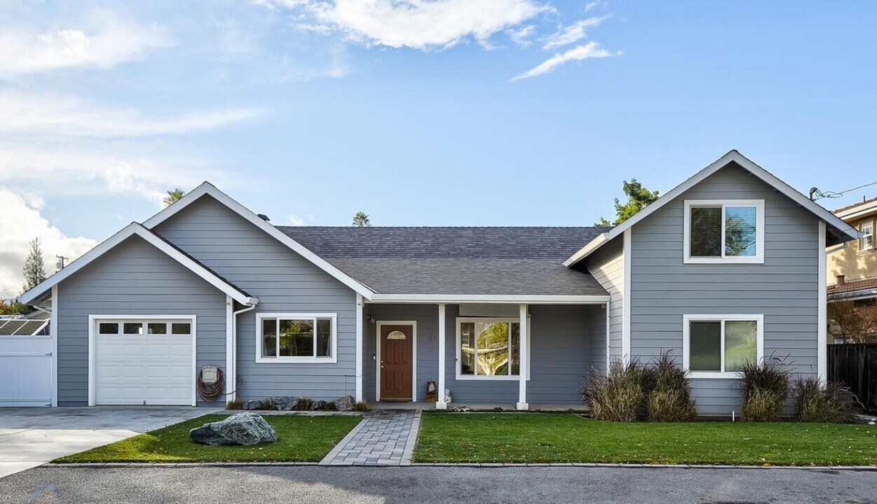 1447 Ramon Dr in Sunnyvale, CA - Building Photo
